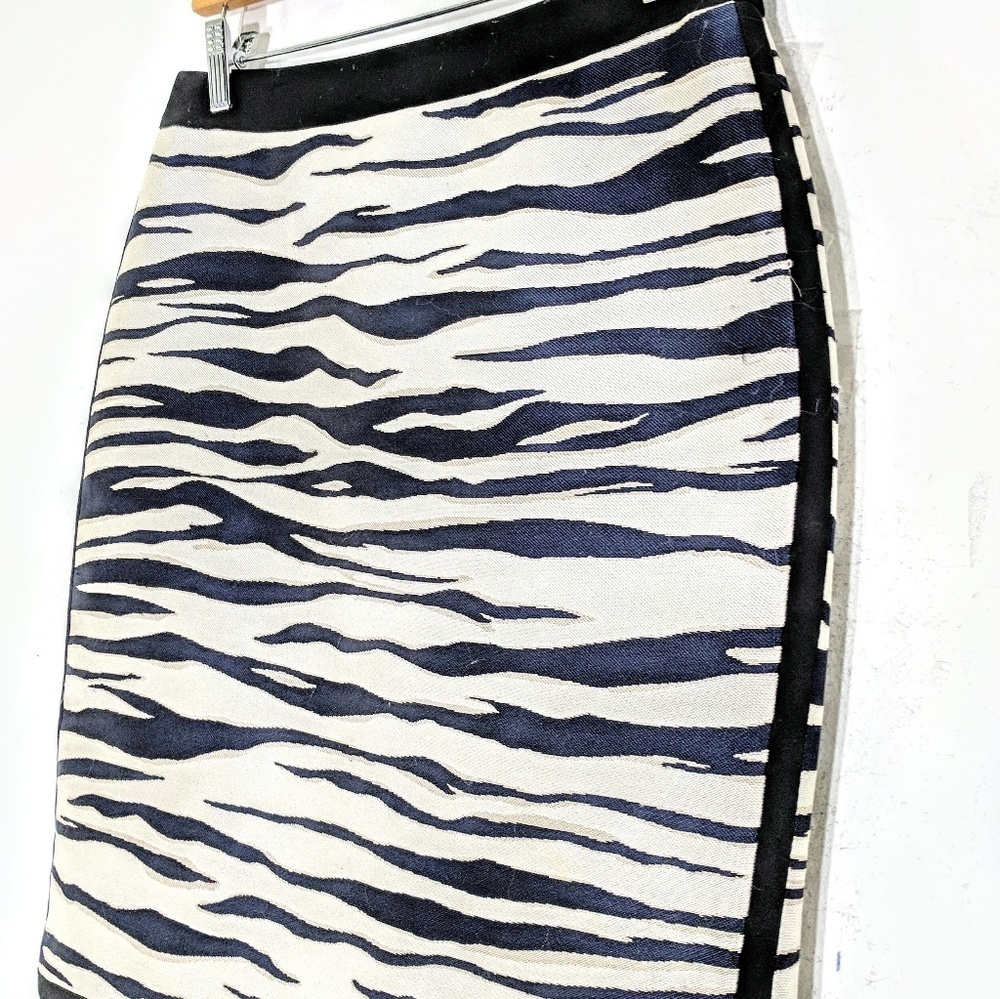 Ann Taylor Sexy Jaquard Skirt
